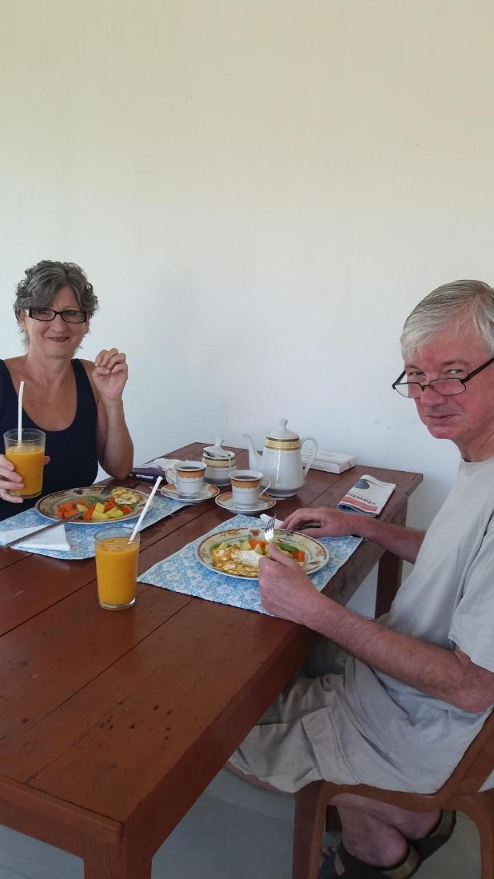 Ishitha Homestay Tangalle Buitenkant foto