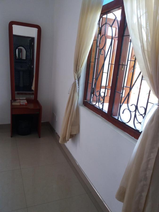 Ishitha Homestay Tangalle Buitenkant foto